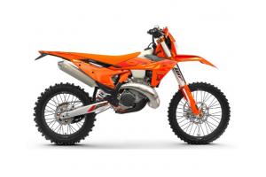 300 EXC SIX DAYS (25)